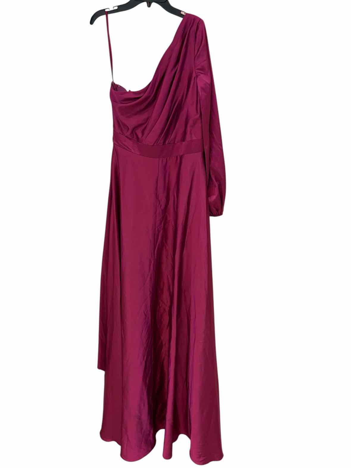 Mac Duggal Plum Size 10 Formal