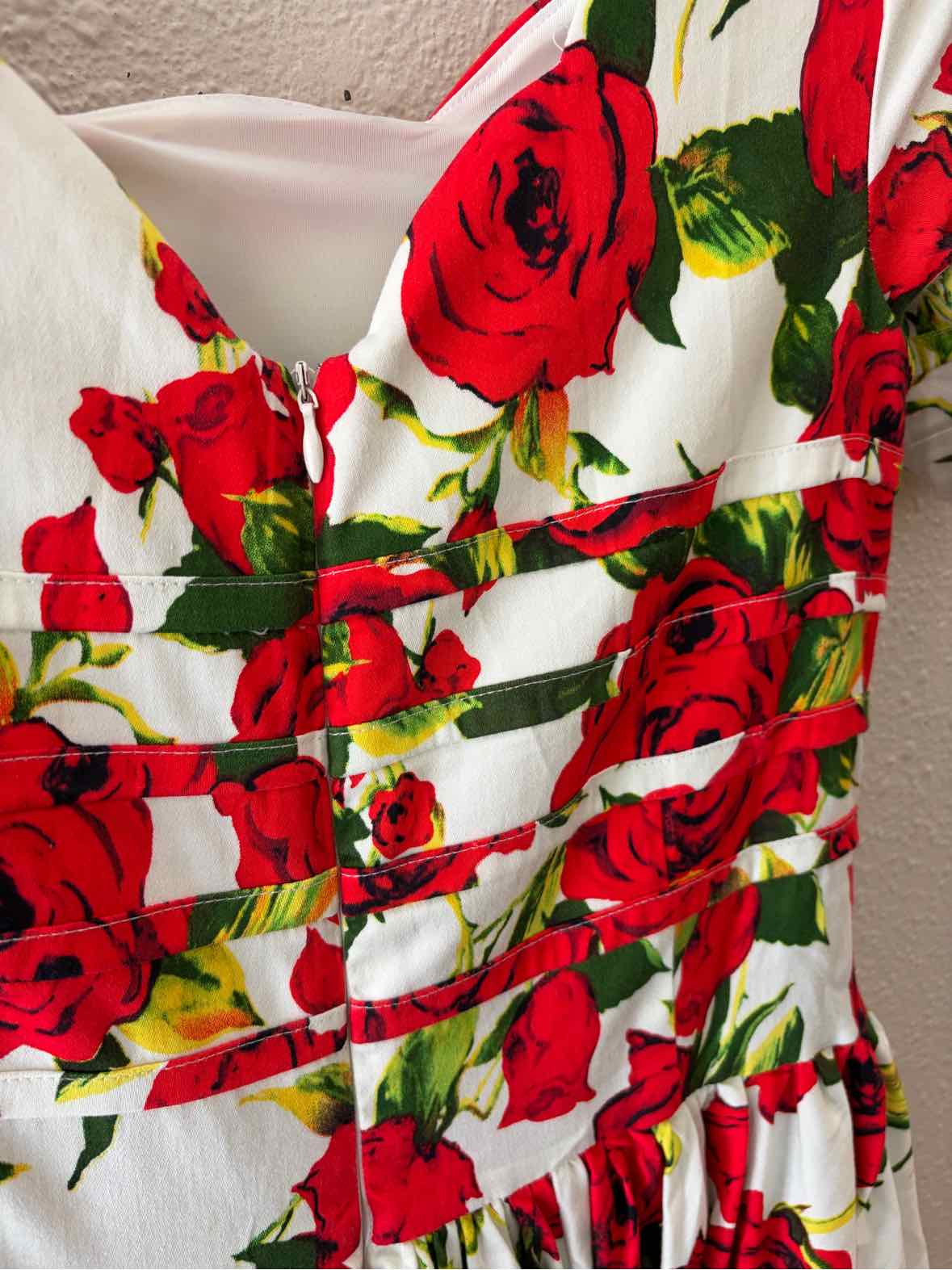 Unique Vintage White Multi Size M Dress