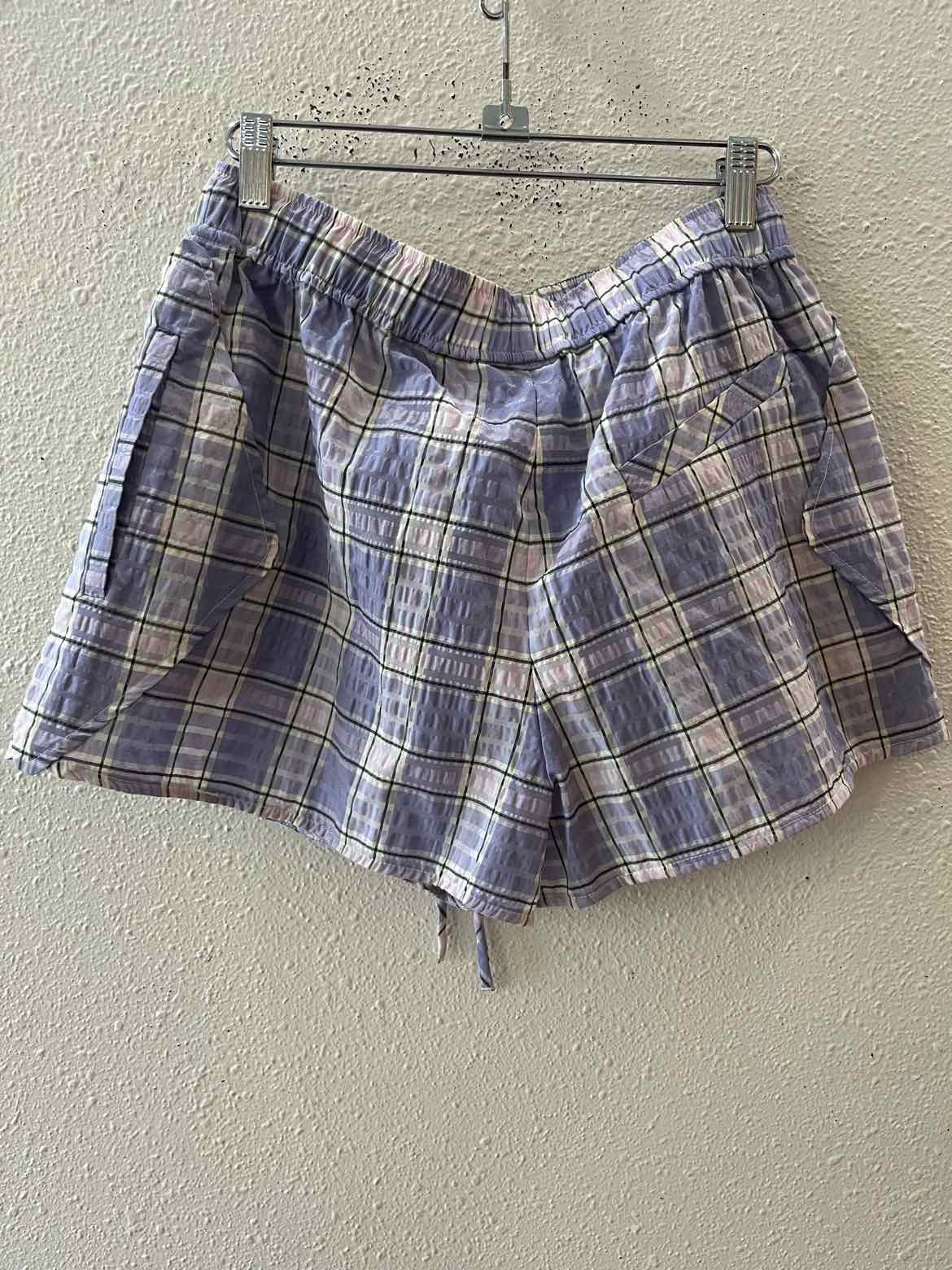 Ganni Purple and Cream Size 36 Shorts