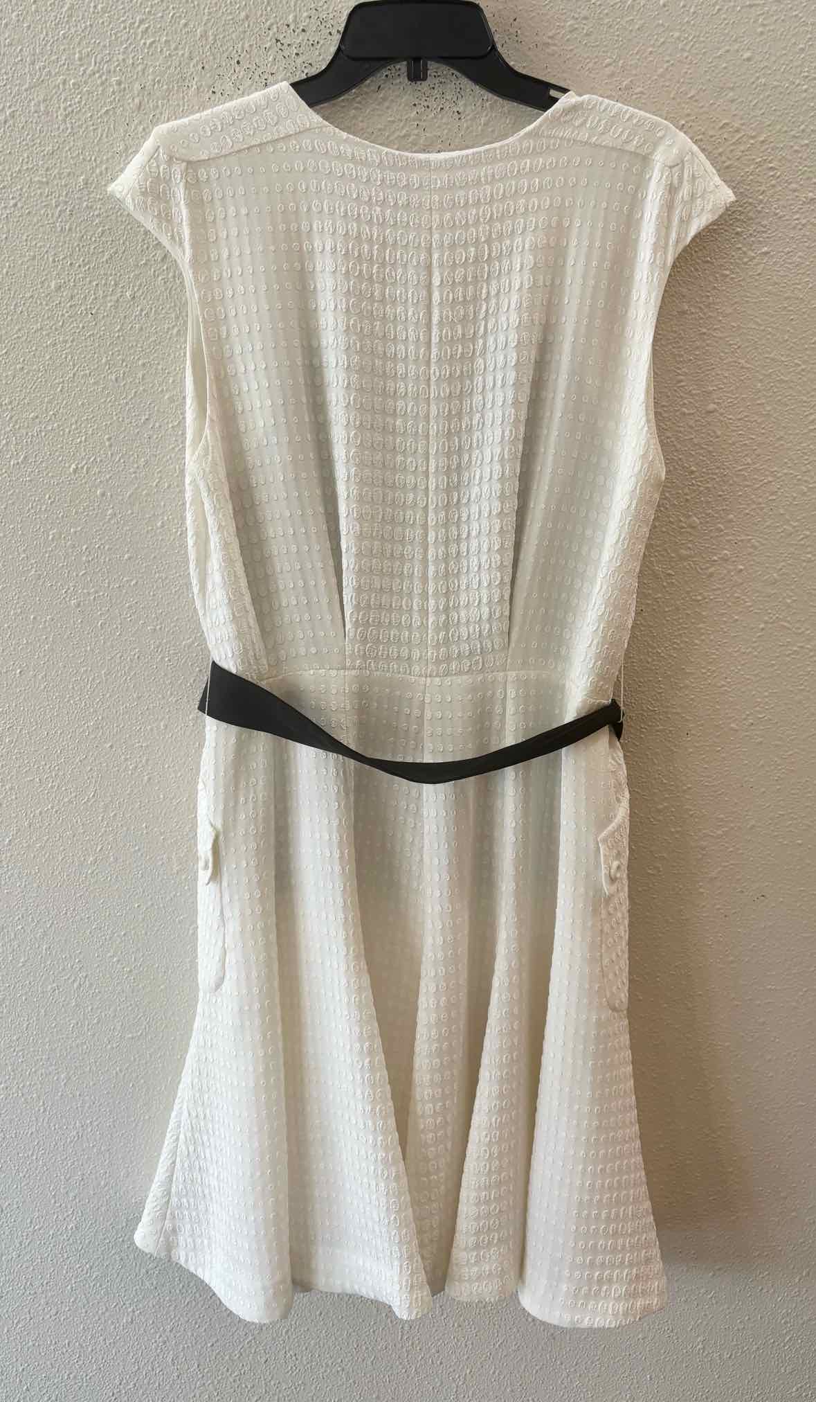 Yvonne La Fleur White and black Size 10 Dress