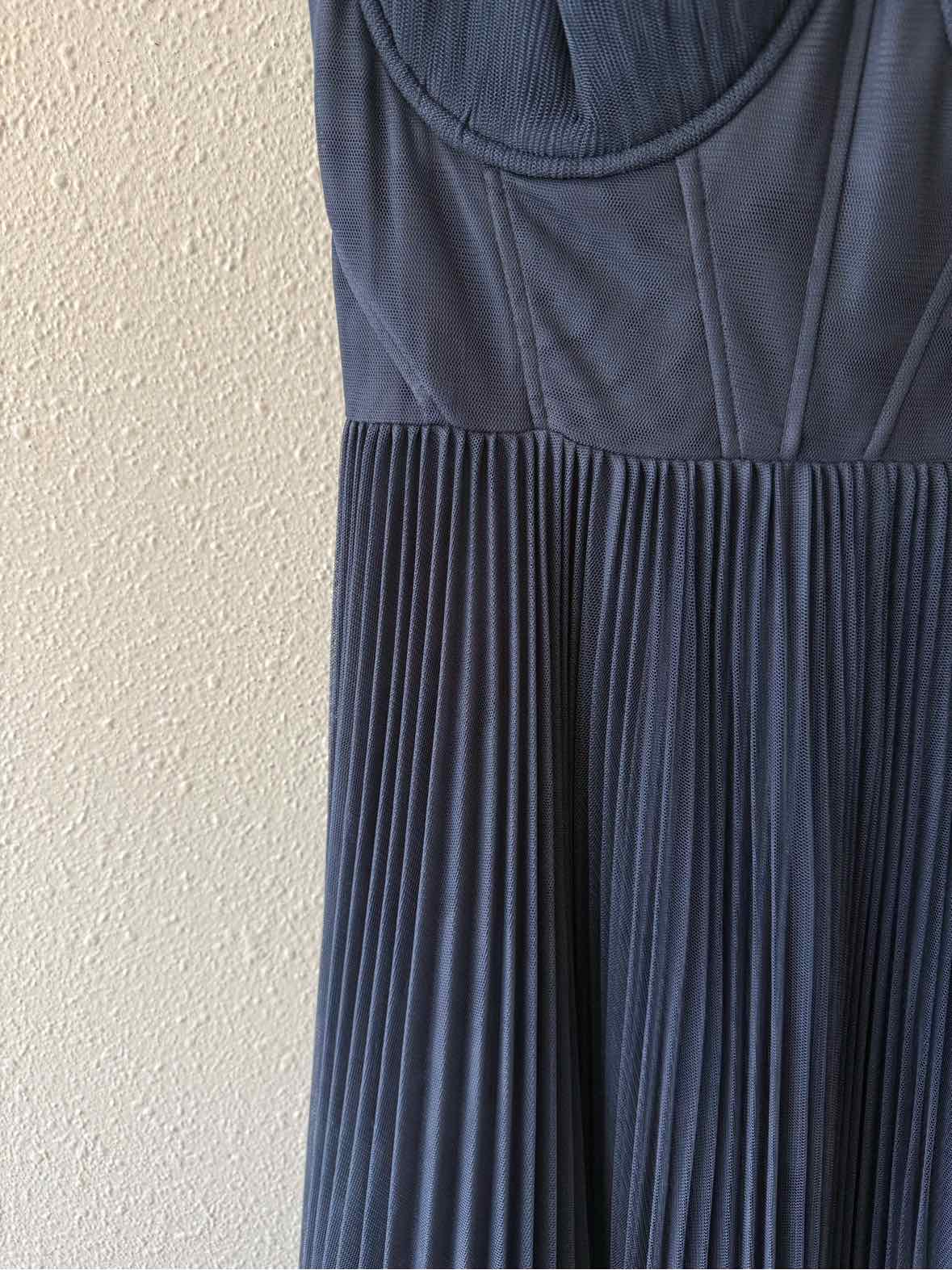 Hutch Navy Size 4 Dress