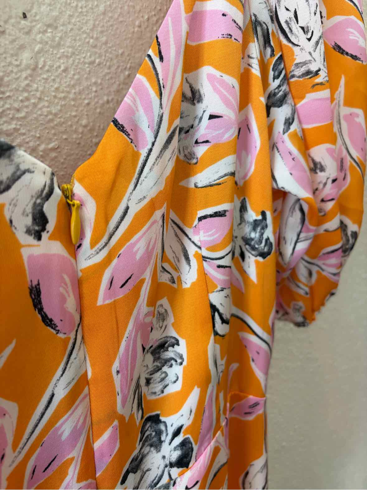 Sachin & Babi Orange Multi Size 6 Dress
