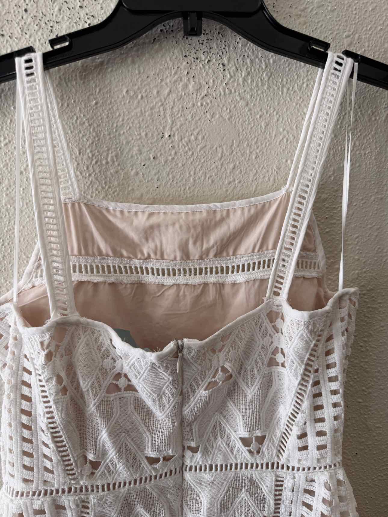 Skies are blue Nude and White Size M Dress