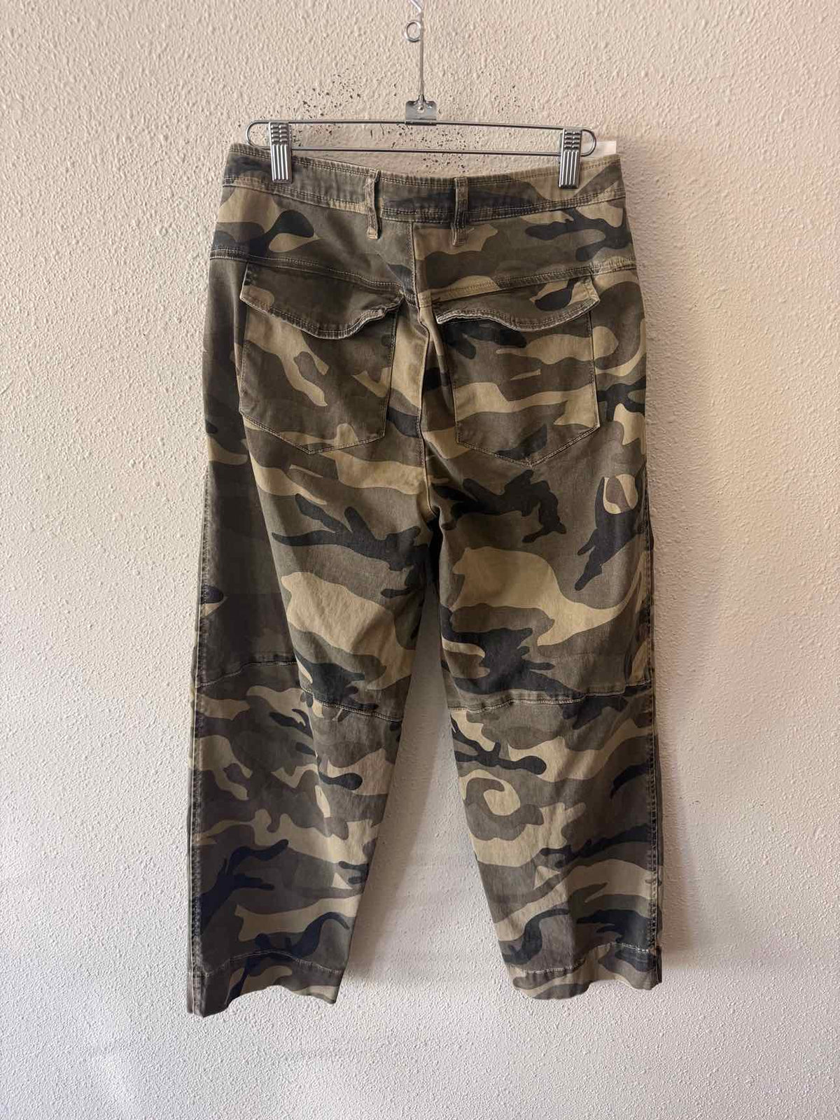 Kut cameo Size 2 Pants
