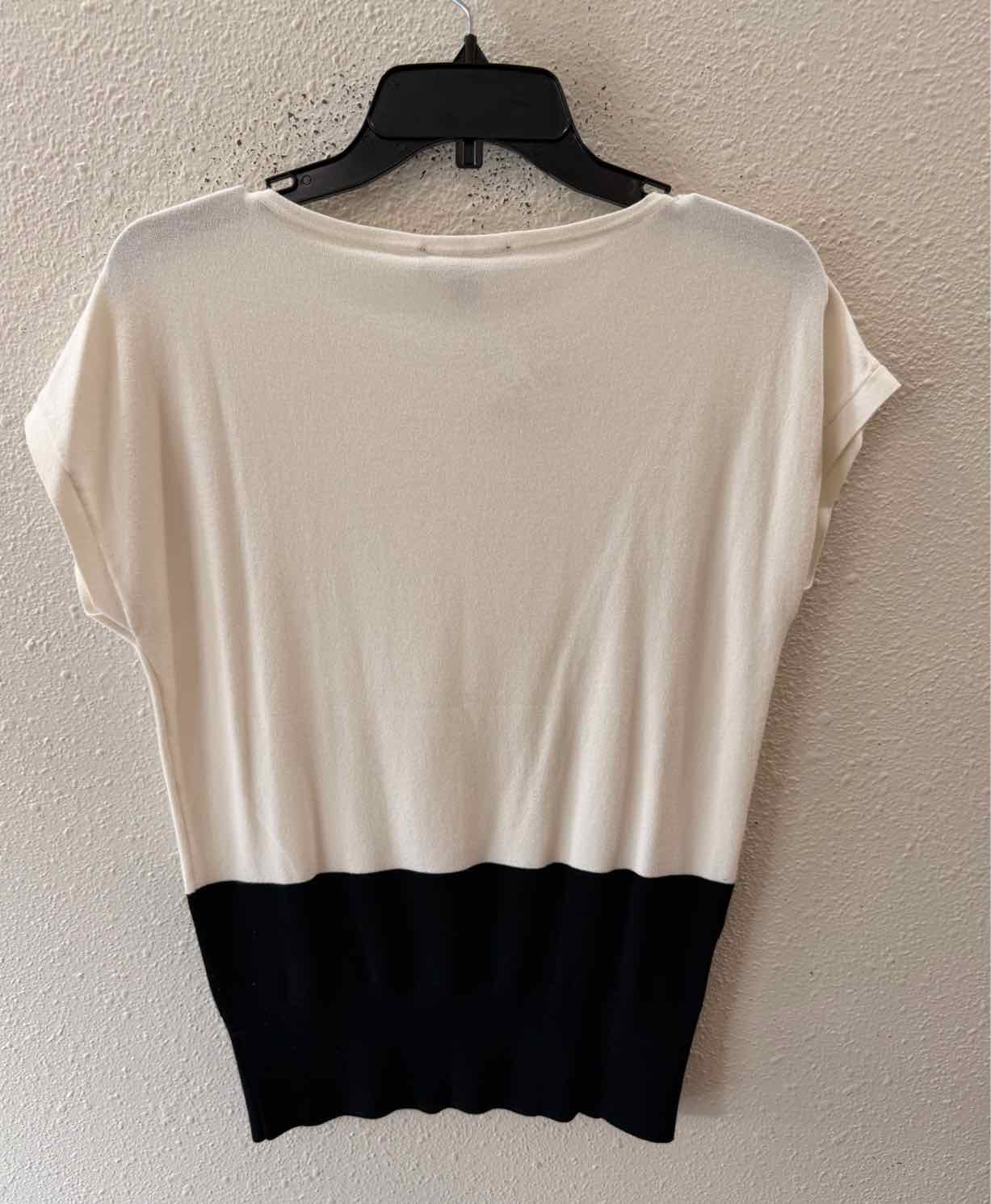 Ann Taylor White and black Size PM Sweater