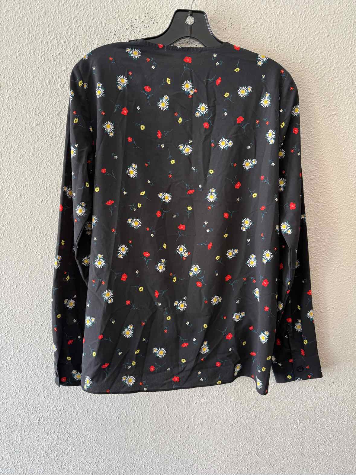 BCBGeneration Black Multi Size M Shirt
