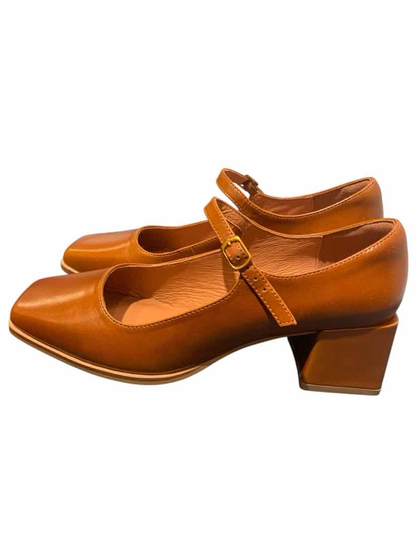 Intenionally Cognac Size 8 Shoes