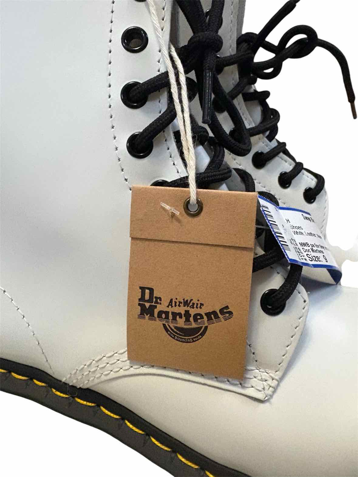 Doc Martens White Size 9 Shoes