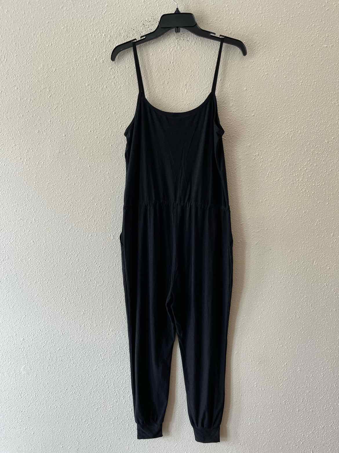 Beyond Yoga Dark Gray Size M Jumpsuit