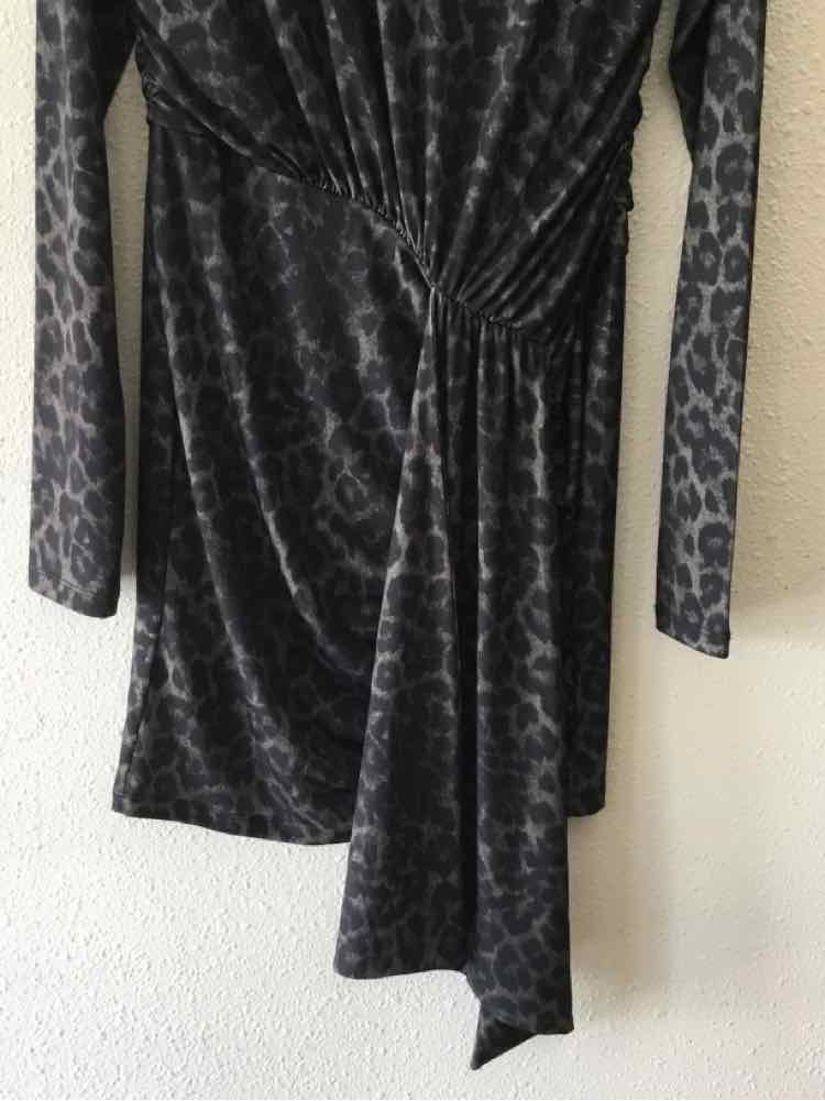 Essential Antwerp Black and Green Size S Dress
