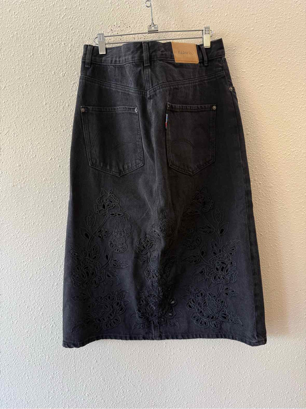 Farmrio black wash Size 30 Skirt