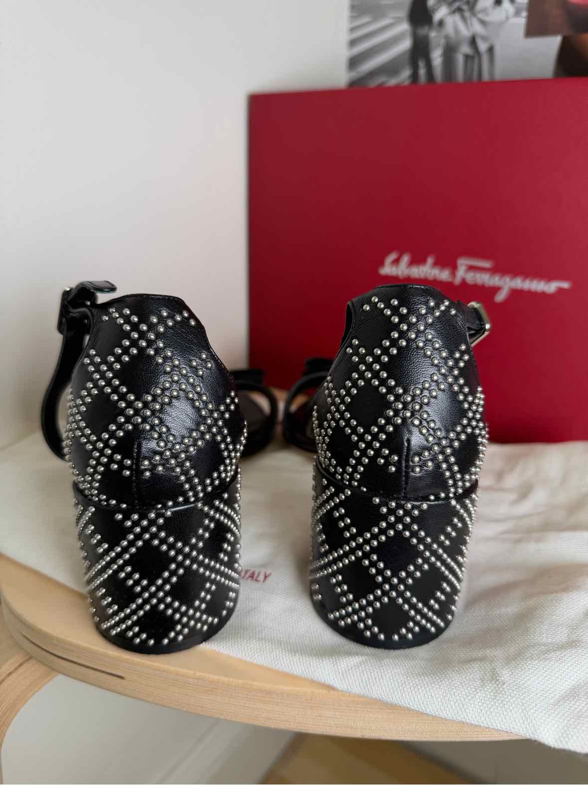 Salvatore Ferragamo Black Size 8 Shoes