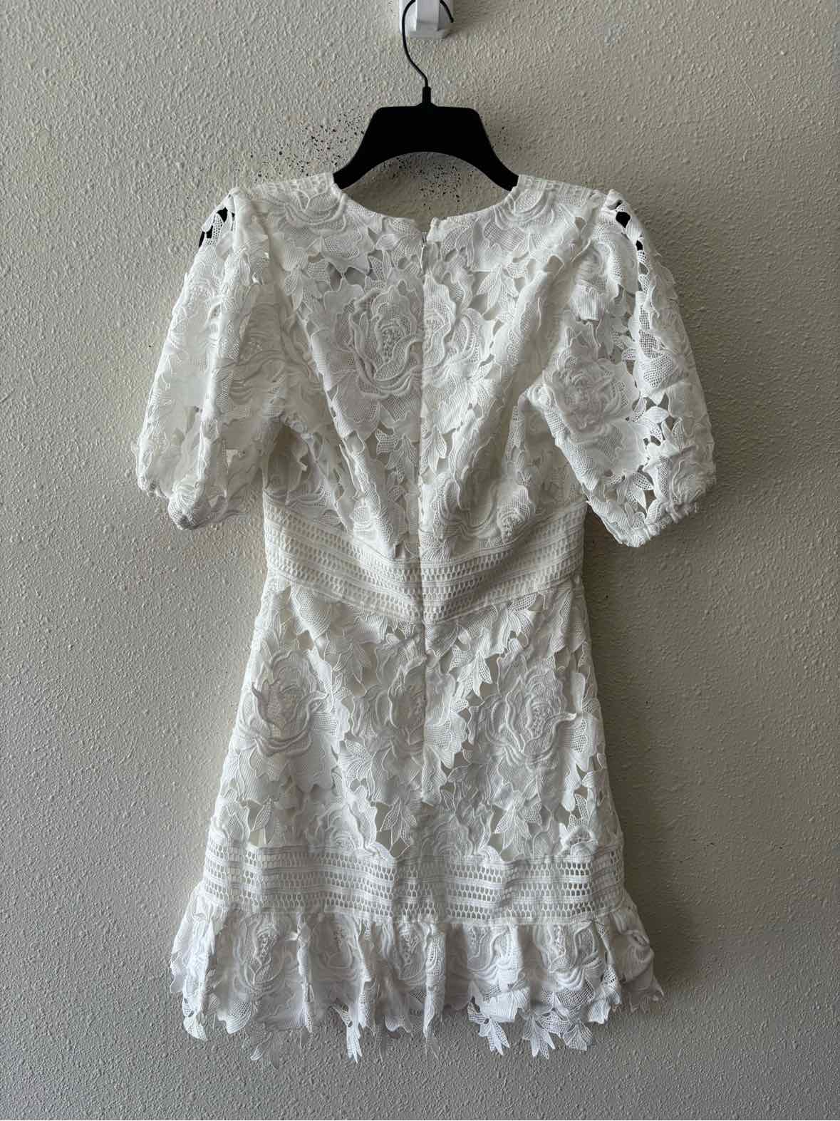 Adelyn Rae White Size XS Dress