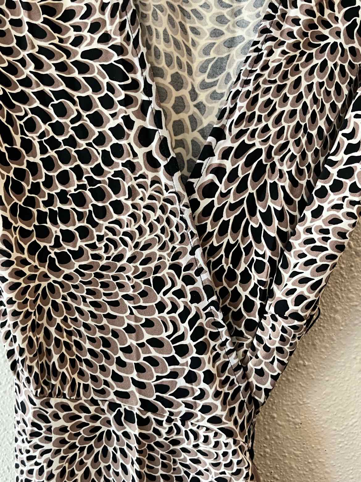 BCBGMax Azria Brown & Black Size XS Dress