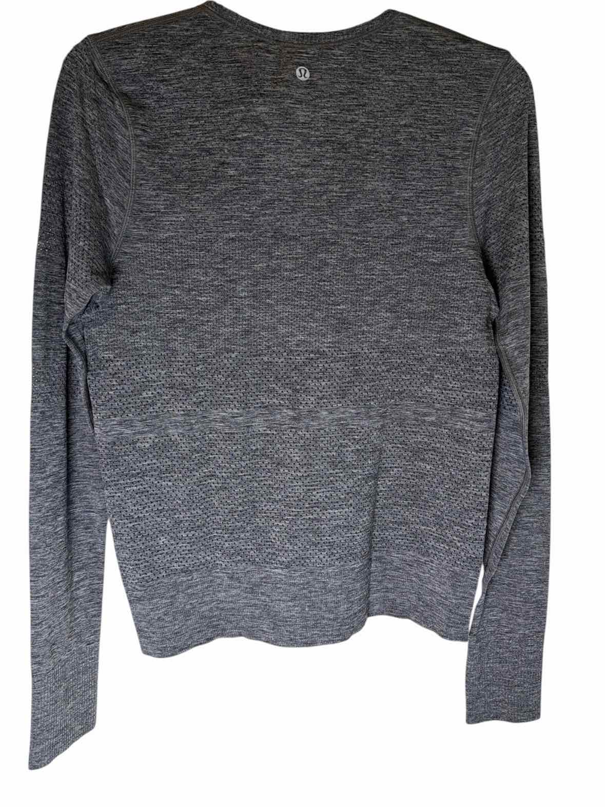 Lululemon Gray Size 6 Shirt