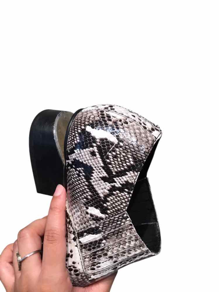 Django & Juliette Snake Size 38 Shoes