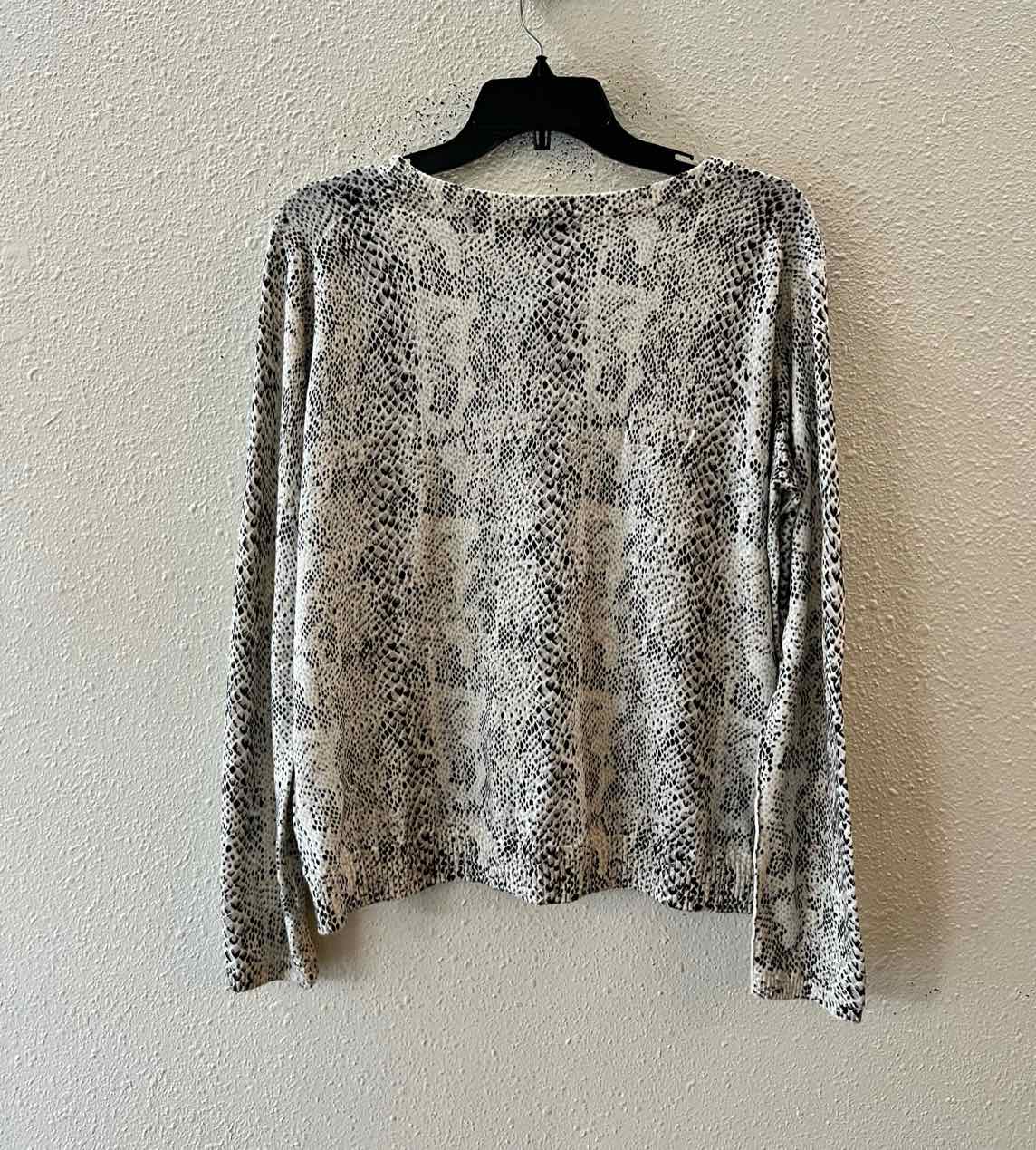 ATM Cream and Black Size L Sweater