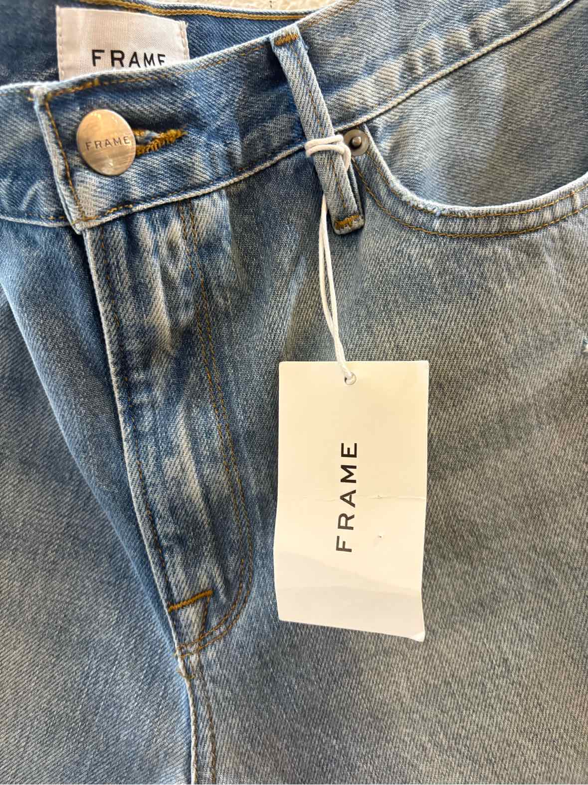 Frame Medium Wash Size 28 Shorts