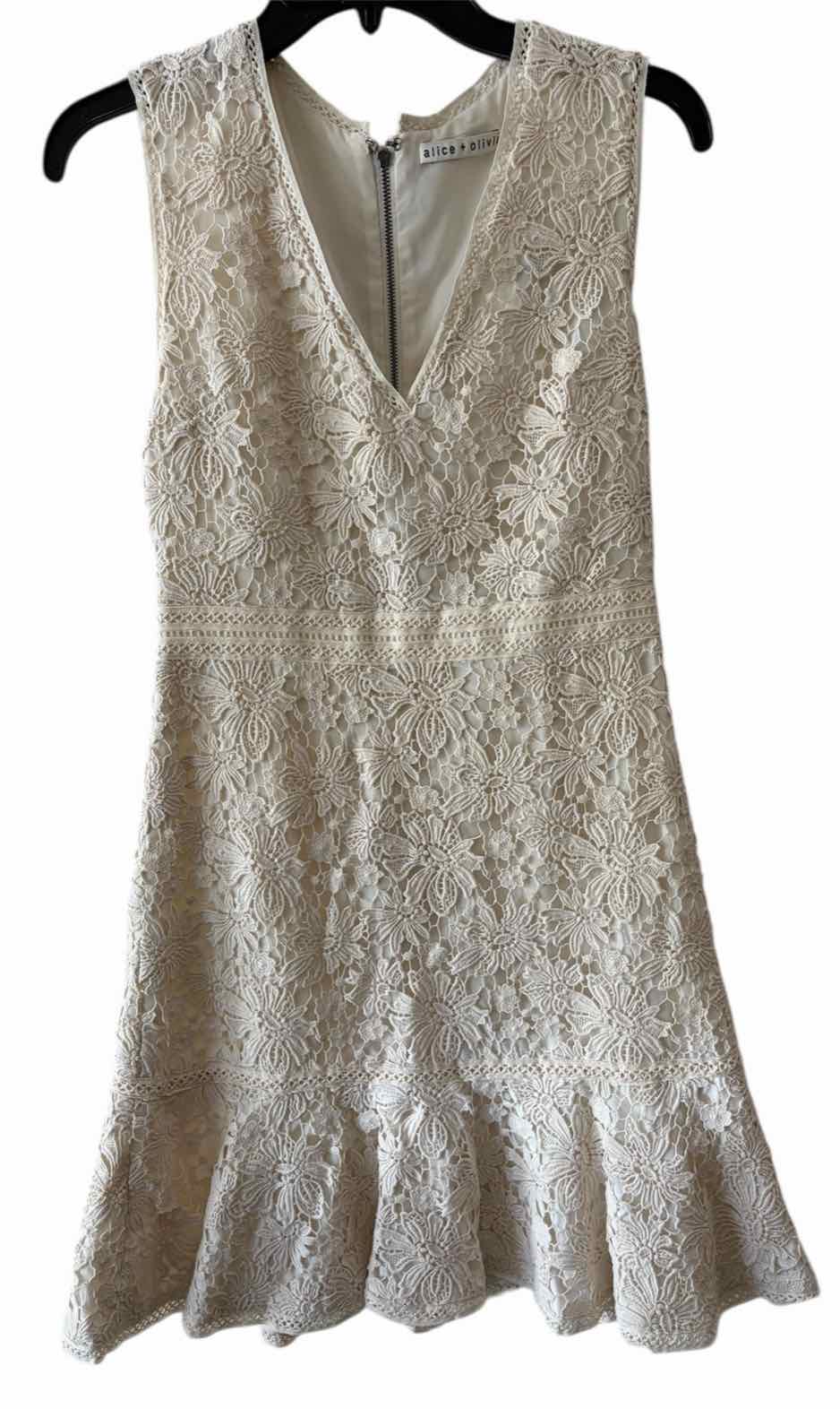 alice + olivia Cream and White Size 4 Dress