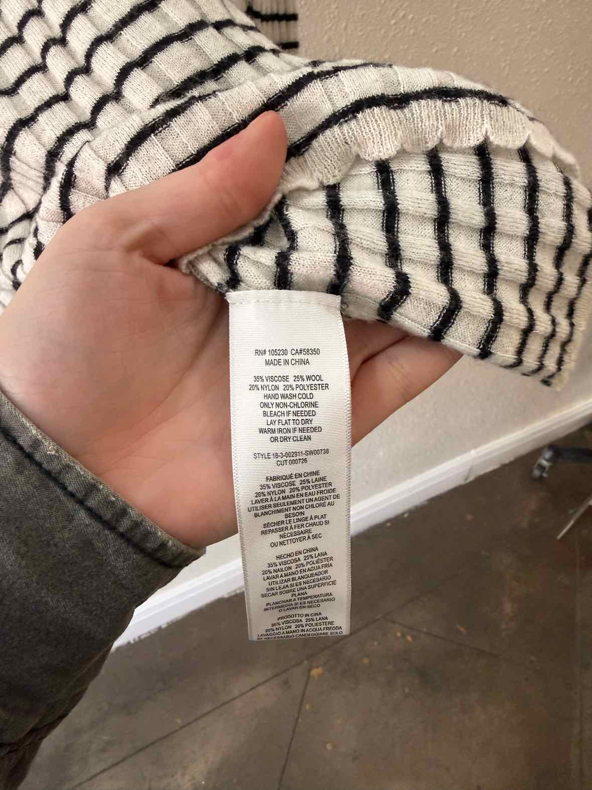 Joie Black and white Size M Sweater