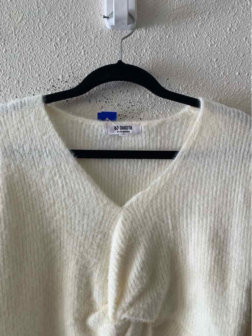 BB DAKOTA STEVE MADDEN Ivory Size S Sweater