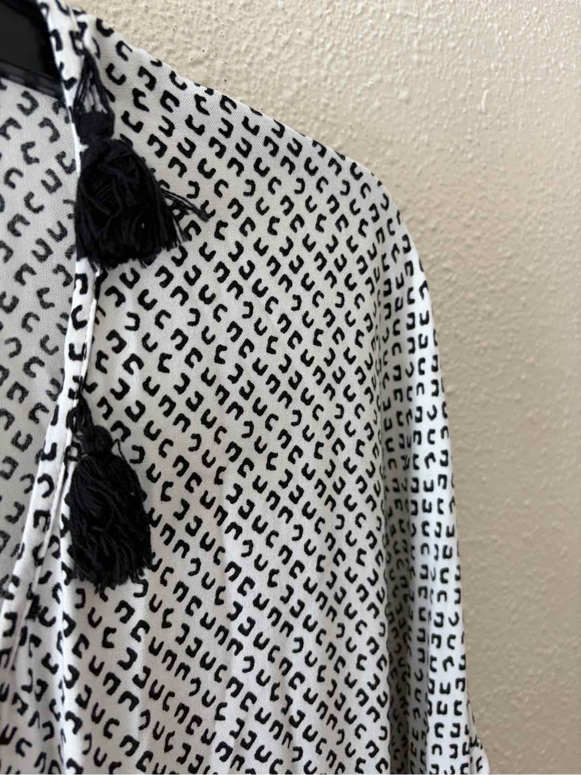 Mazik Black & White Size S Dress