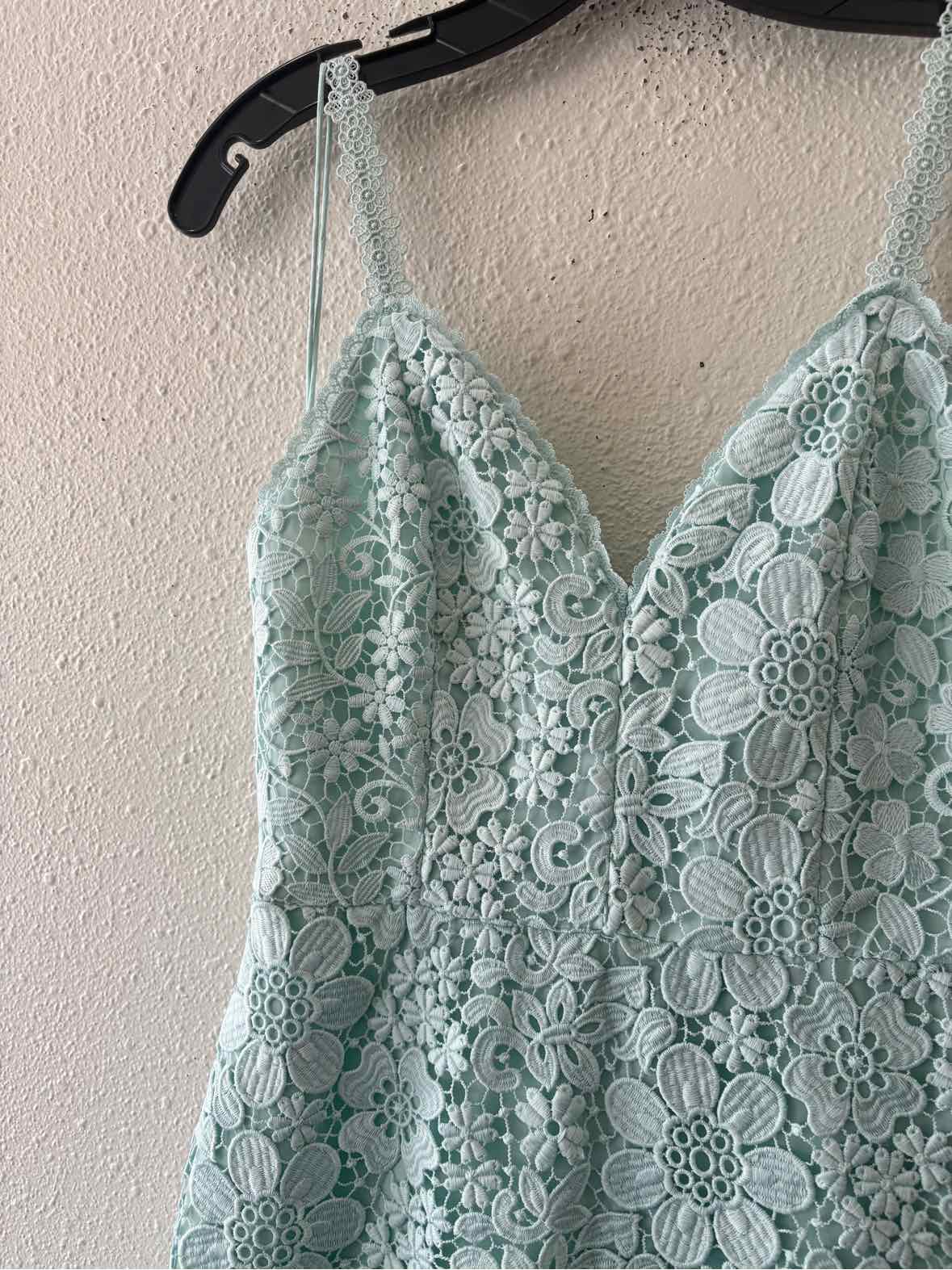 alice + olivia Mint Size 4 Dress