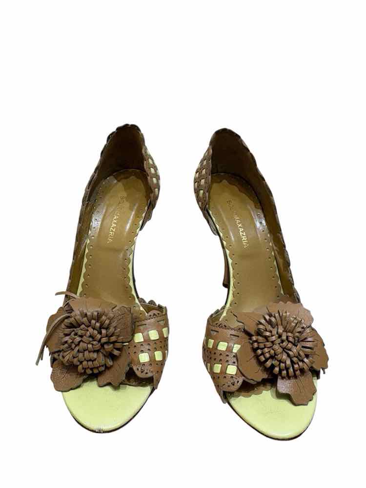 BCBGMax Azria Brown Size 7.5 Shoes