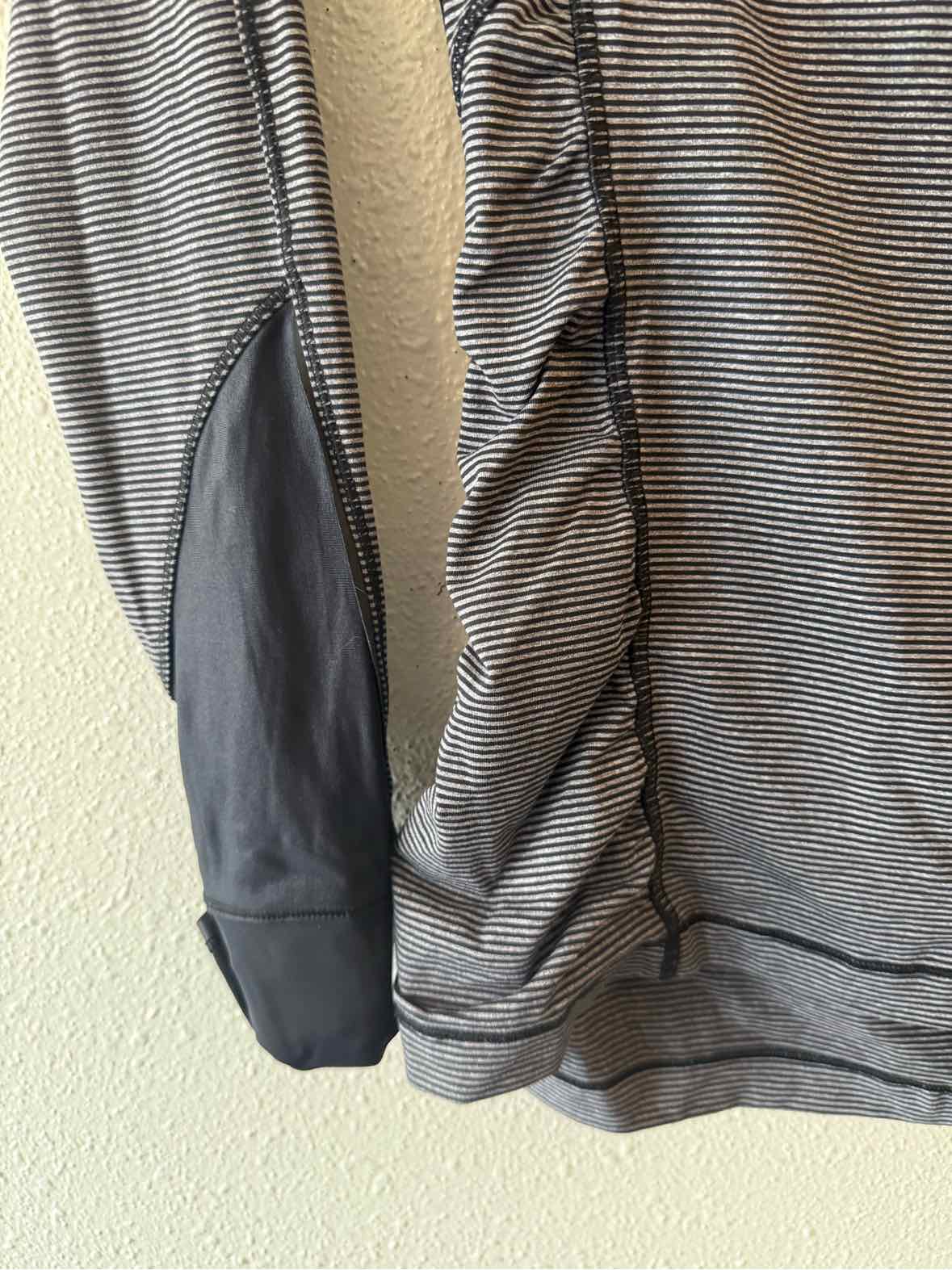 Lululemon Grey and Black Size 4 Jacket