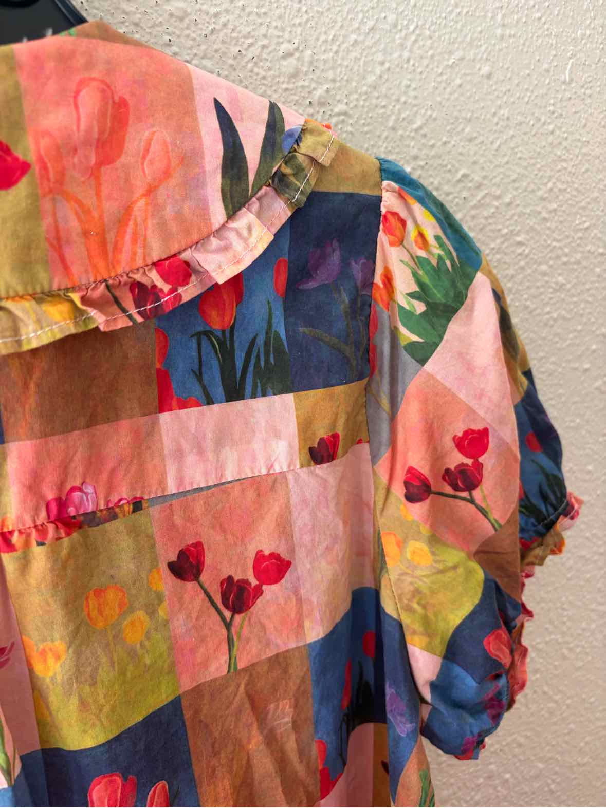 GiGiO USA Pink Multi Size L Shirt