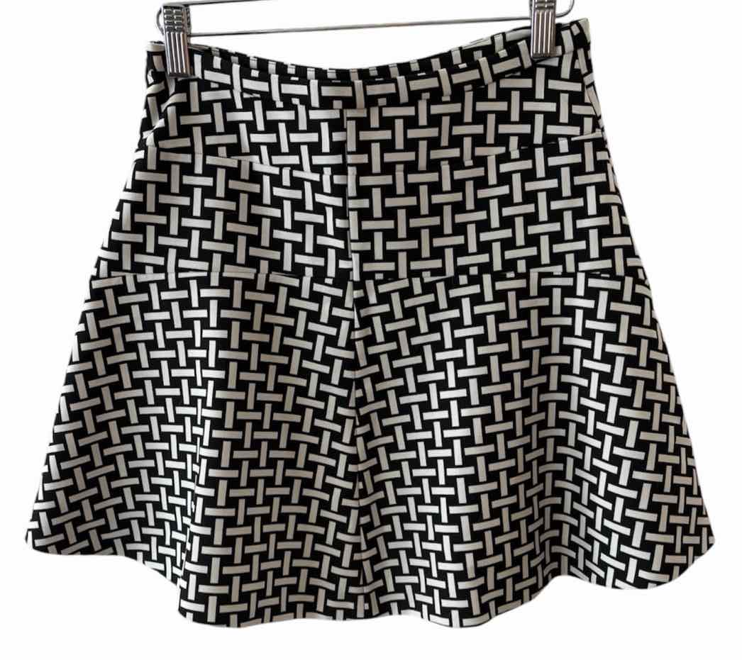 diane von furstenberg Black and white Size 2 Skirt