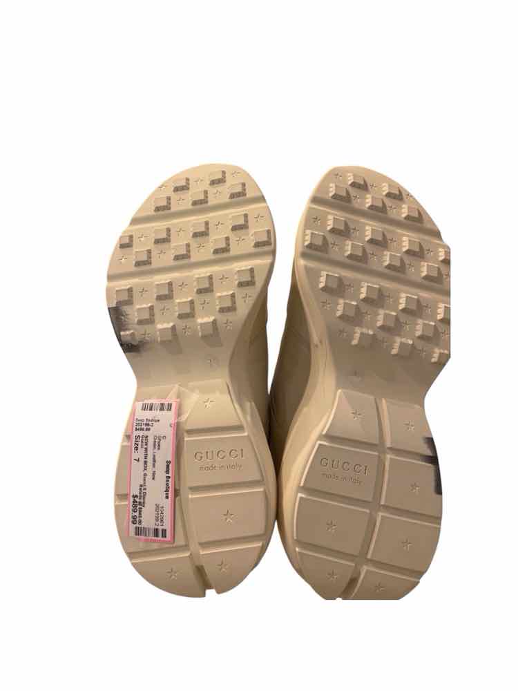 Gucci Cream Size 7 Shoes
