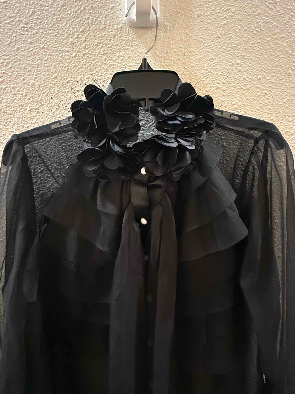 Glory Connection Black Size M Shirt