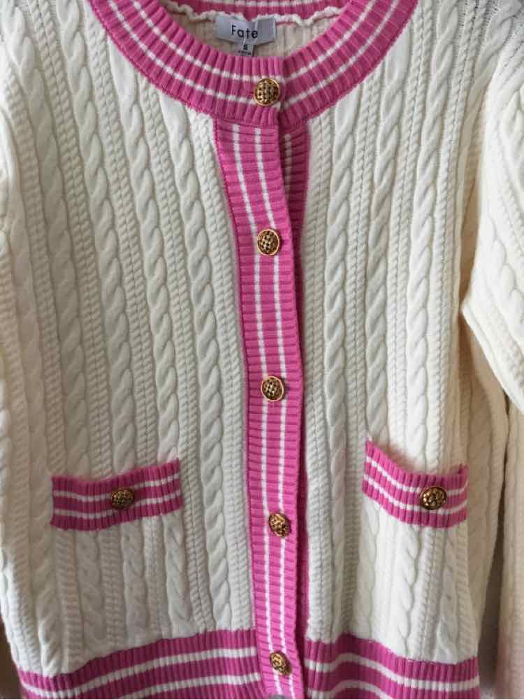 Fate cream and pink Size S Sweater