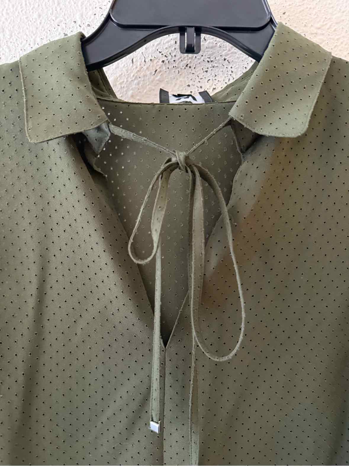 W BY WORTH Forest Green Size S Shirt