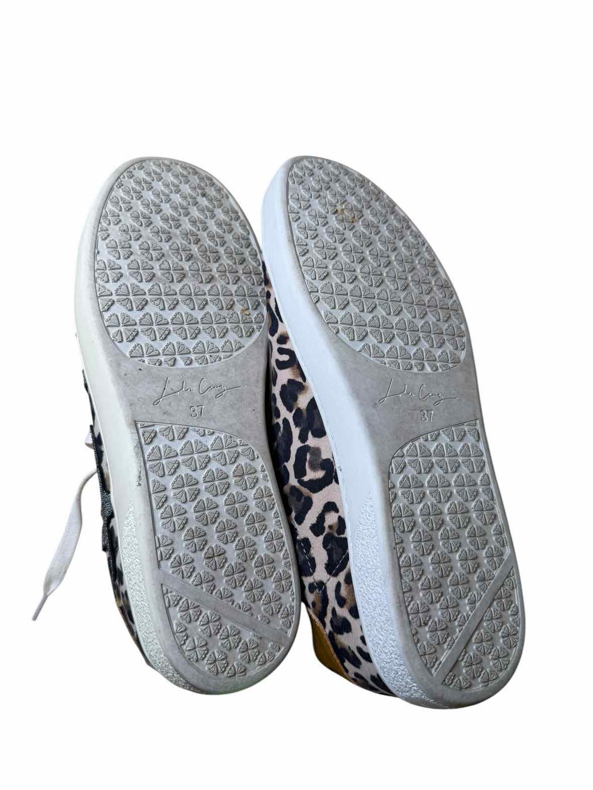 Lola Cruz Cheetah Size 37 Shoes