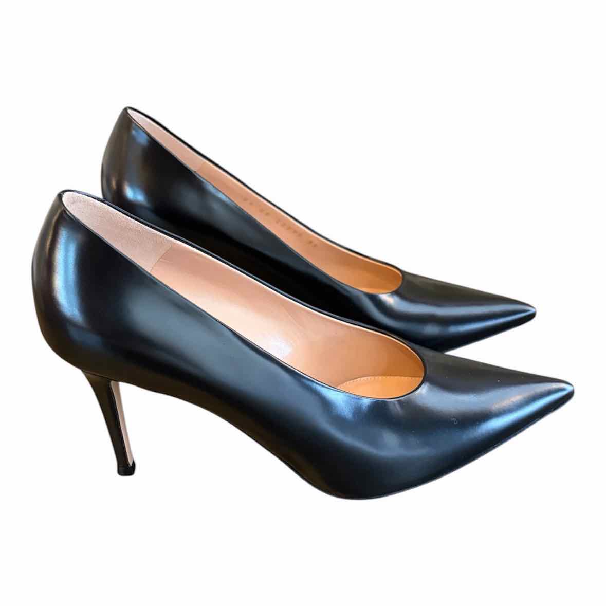 Gianvito Rossi Black Size 39 Robbie Heels
