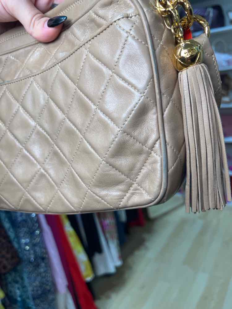 Chanel Crossbody biege Handbag