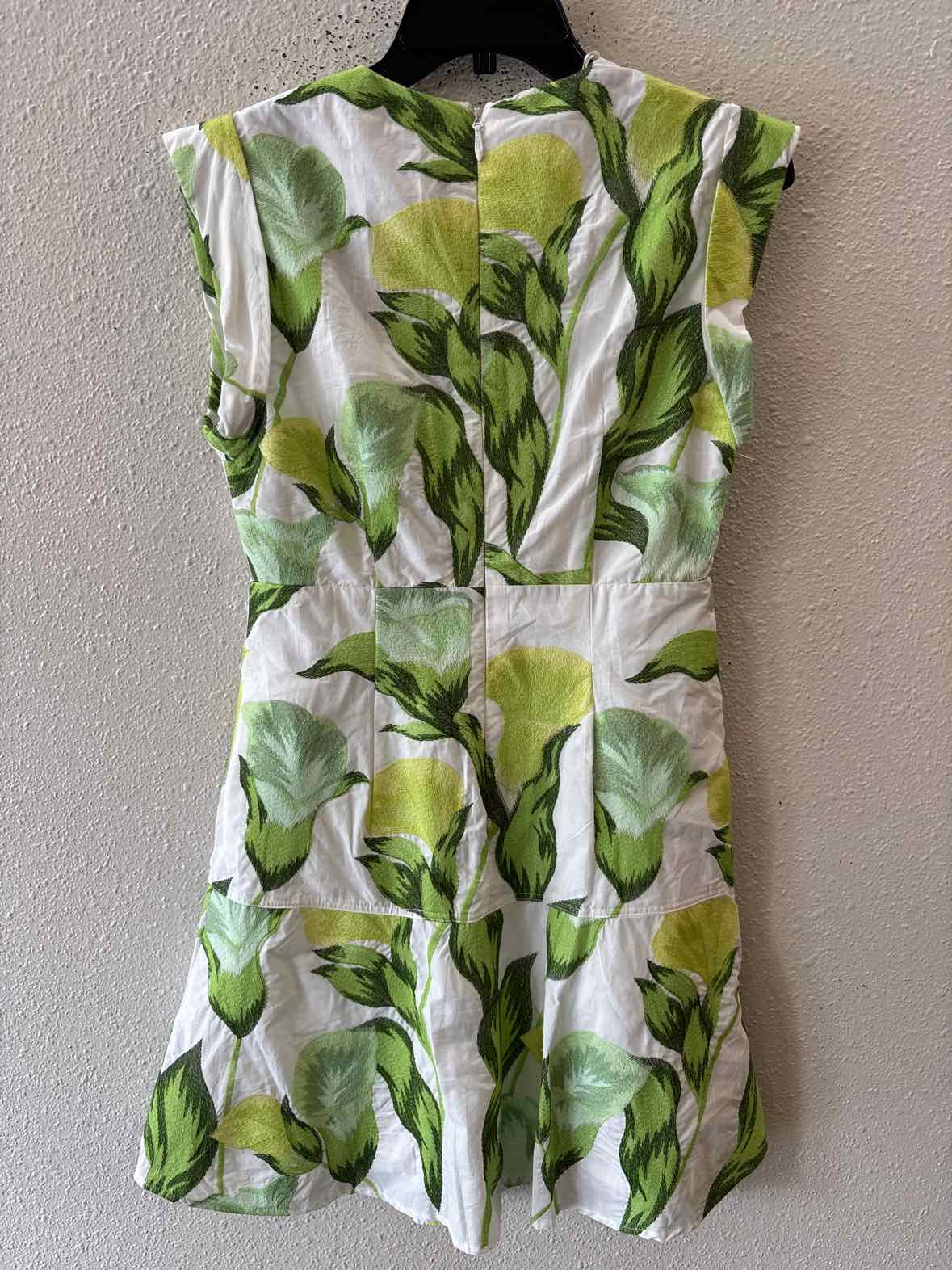 Adelyn Rae White and Green Size S Dress