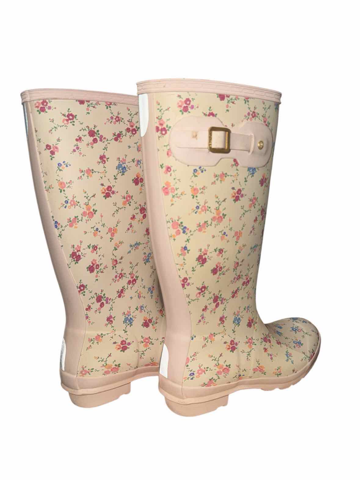 Hunter White and Pink Size 5 Shoes