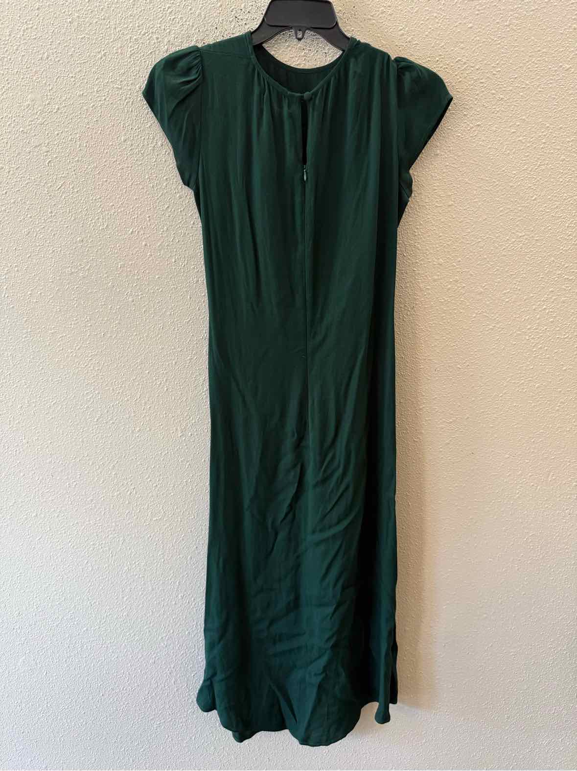 Reformation Green Size 6 Dress