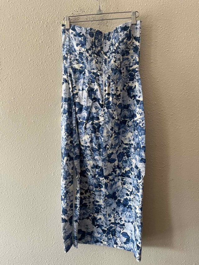 Abercrombie & Fitch Blue and White Size M Dress