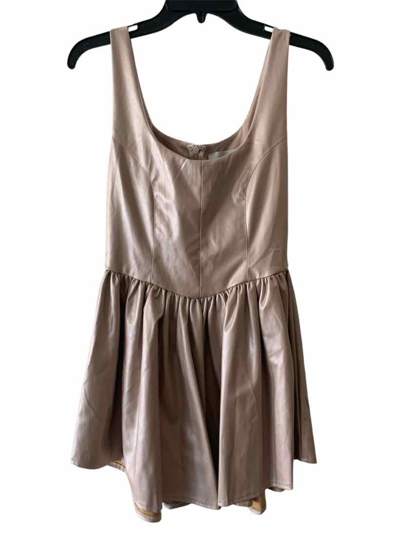 Hausen Blush Size S Dress