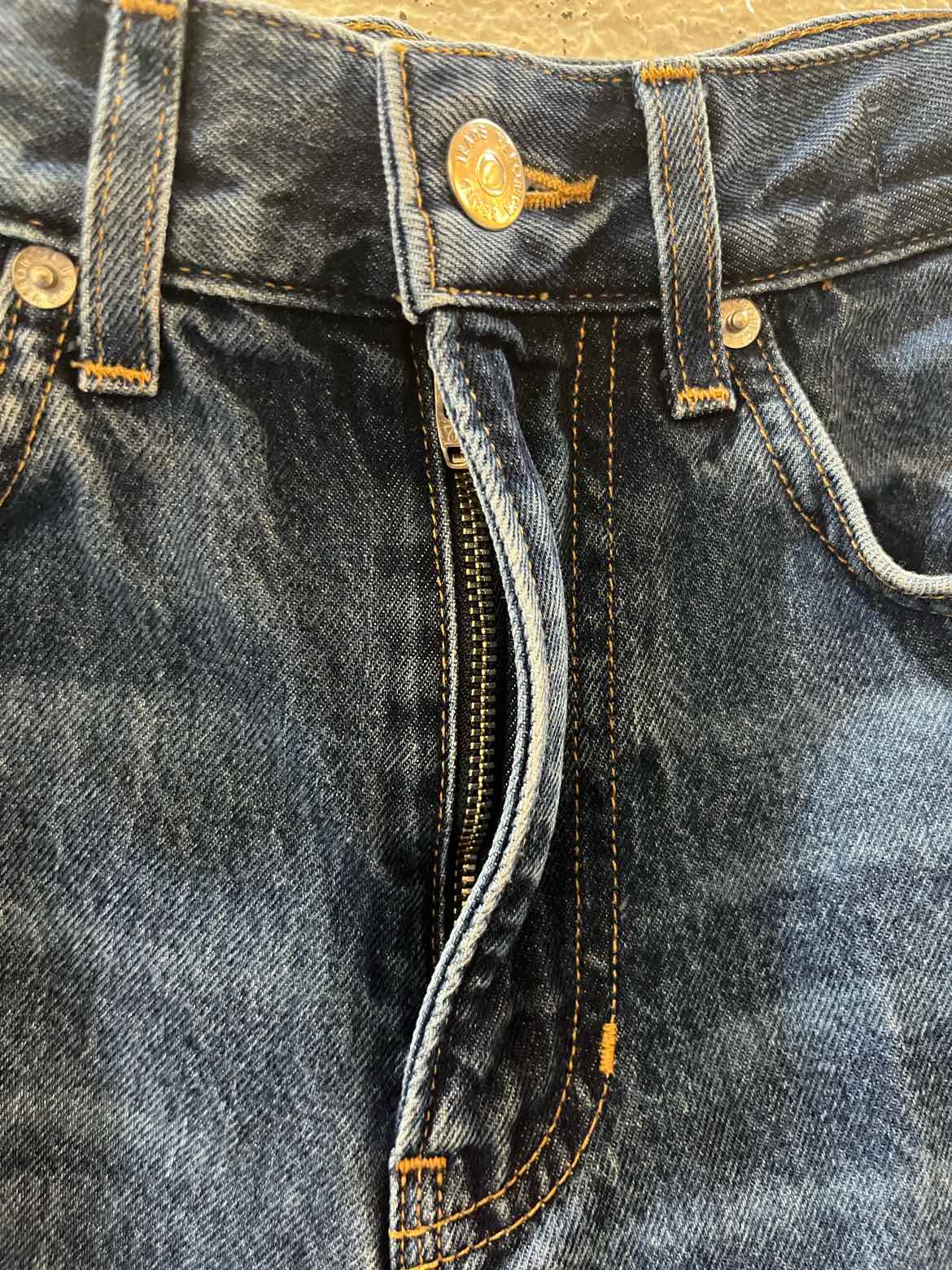 Veronica Beard Dark Wash Size 26 Jeans