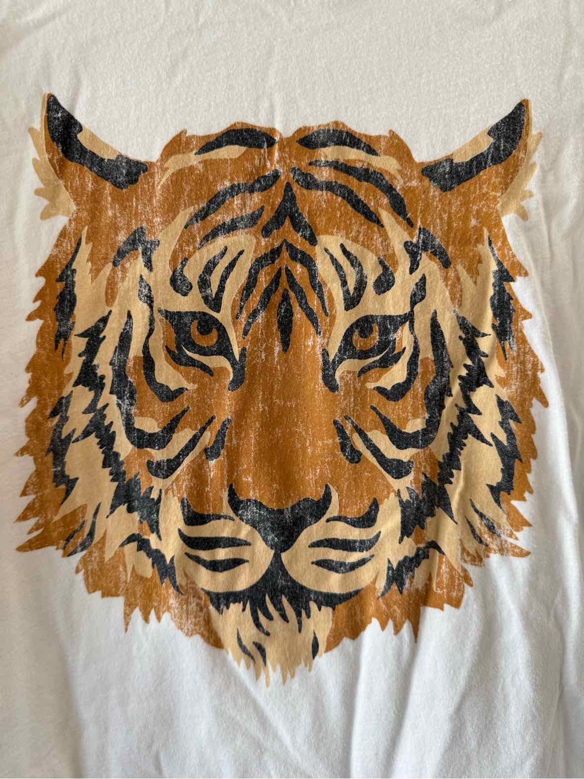 Show Me Your MuMu White and Tan Size L T-shirt