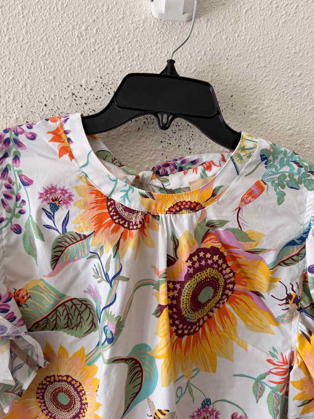 Elie. By Elie Tahari White Multi Size M Shirt