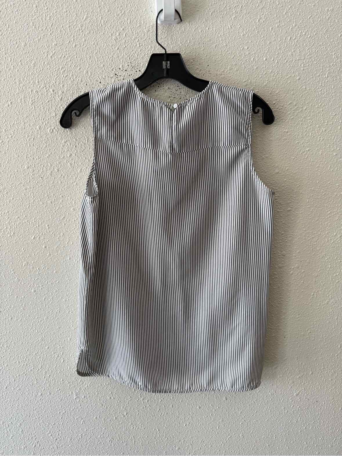 Everlane Black and white Size 6 Shirt
