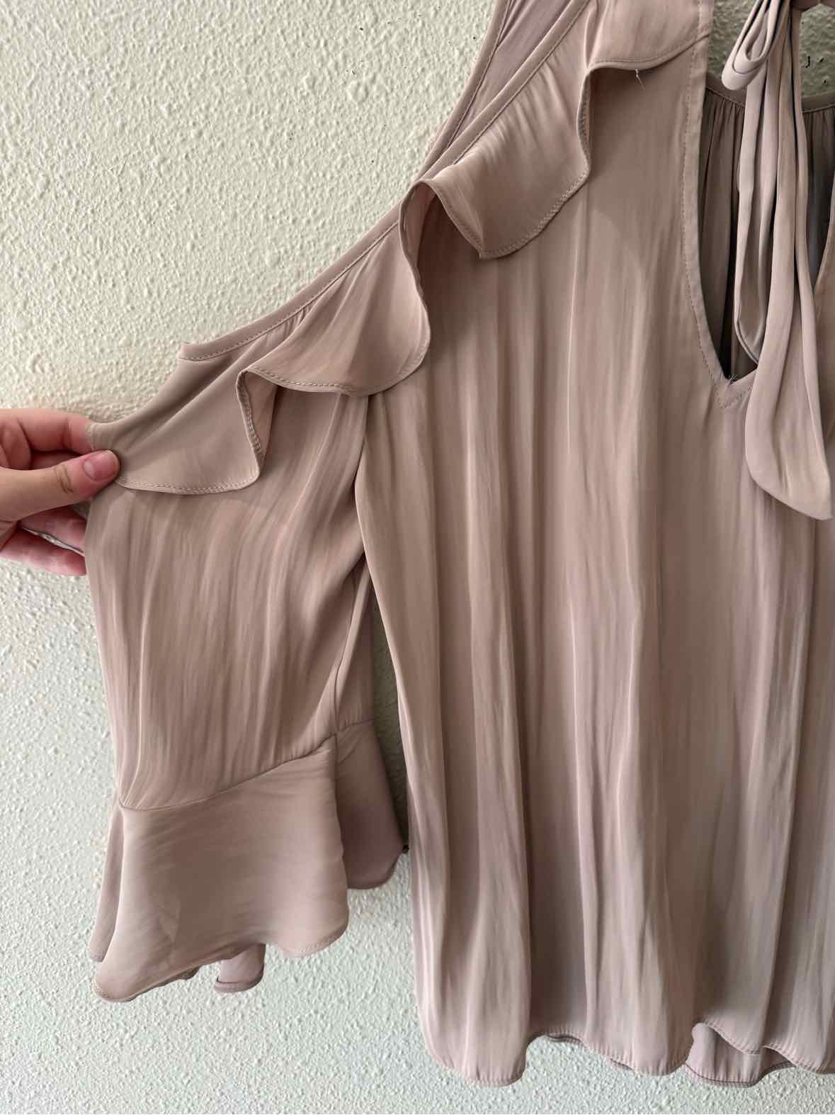 Alice & Trixie Taupe Size S Shirt