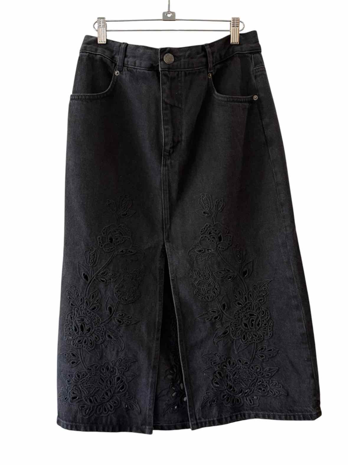Farmrio black wash Size 30 Skirt