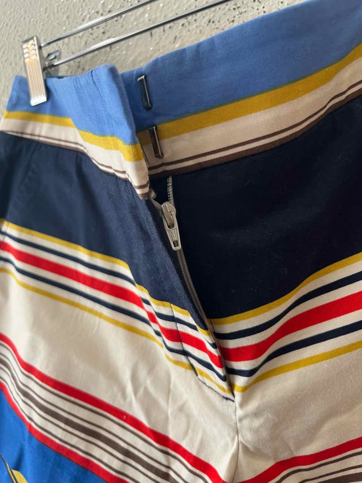 BCBGMax Azria navy multi Size M Shorts
